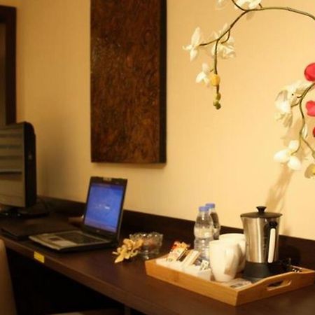 Grand Hotel Bejrut Zewnętrze zdjęcie