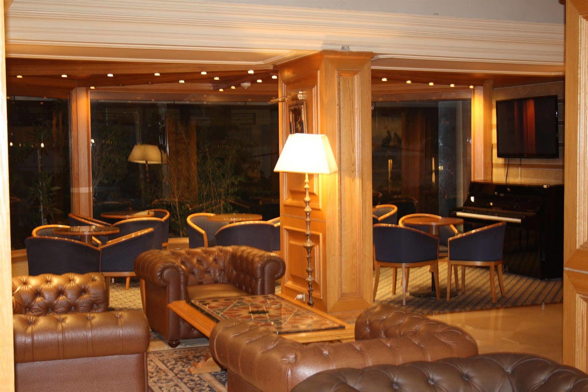 Grand Hotel Bejrut Zewnętrze zdjęcie