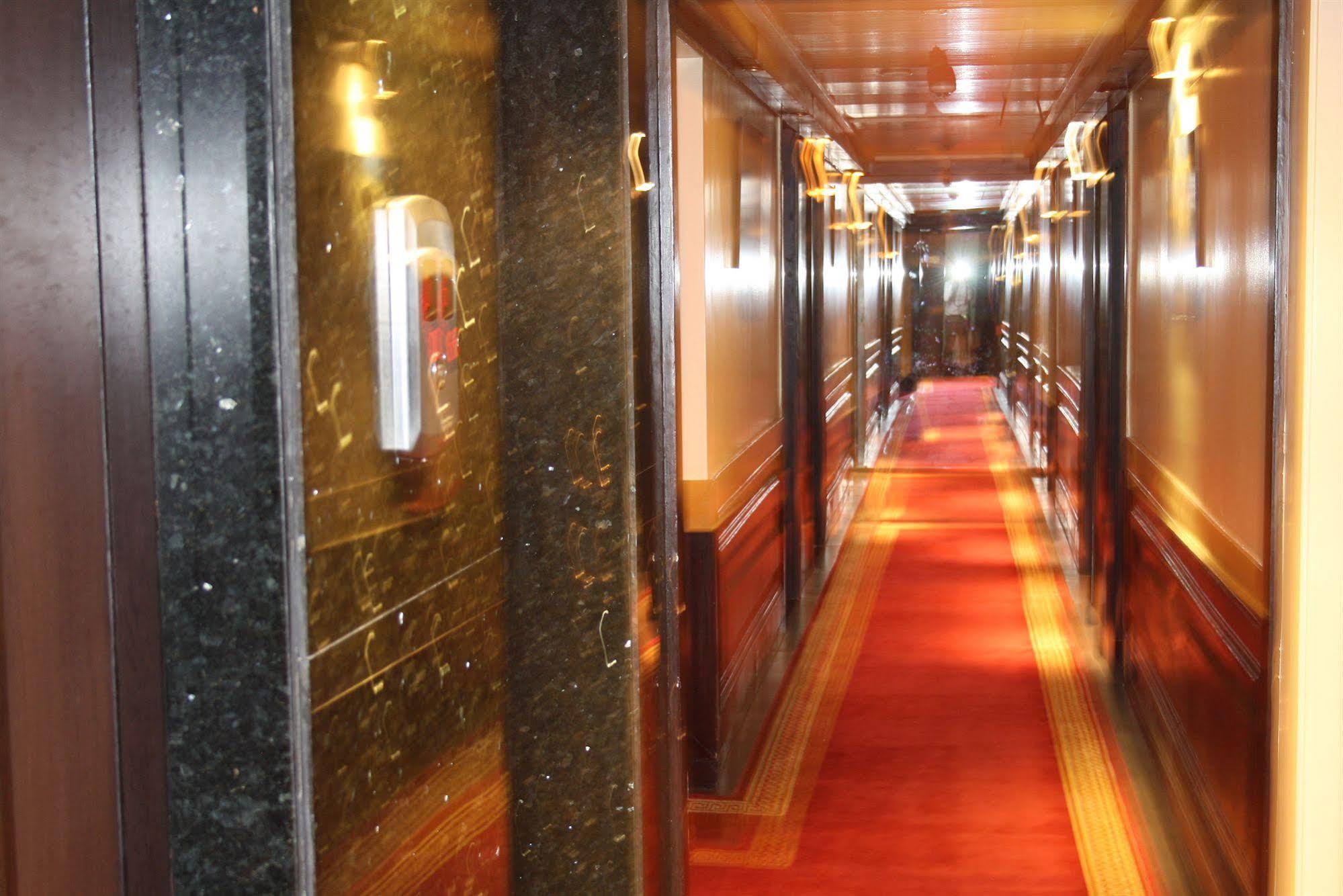 Grand Hotel Bejrut Zewnętrze zdjęcie