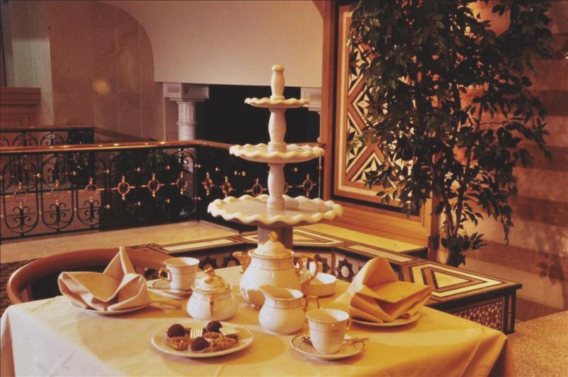 Grand Hotel Bejrut Zewnętrze zdjęcie